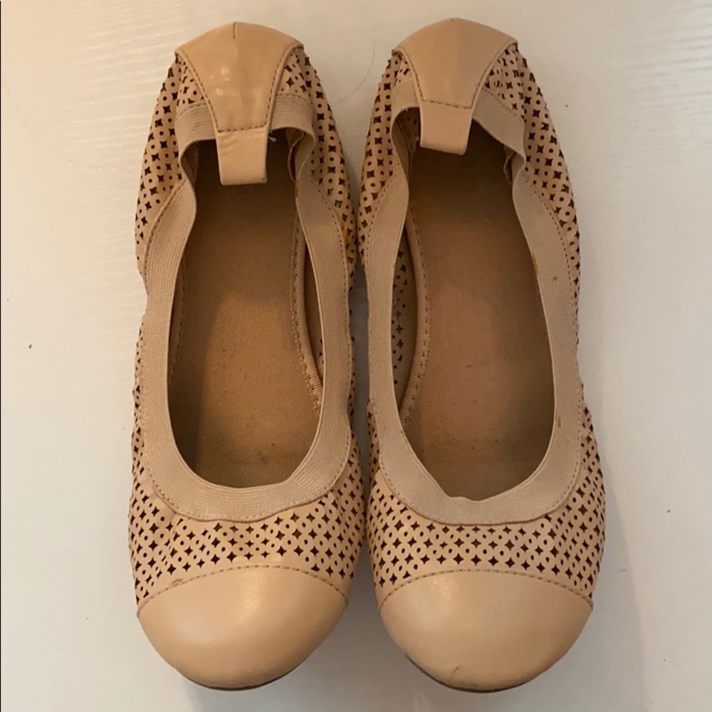 Used women’s ballet flats